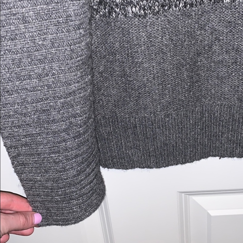 Ruby Moon Sweater - Picture 6 of 7